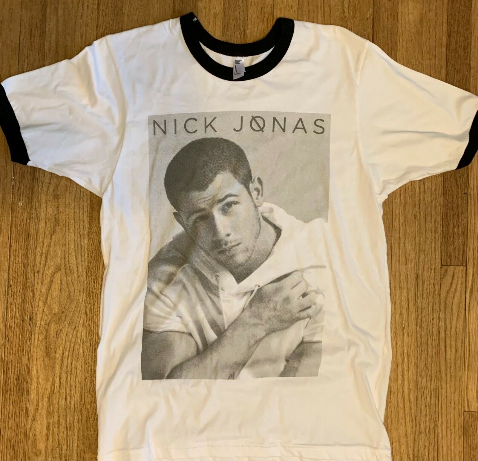 American Apparel Nick Jonas 2016 Tour T-shirt Small Short Sleeves